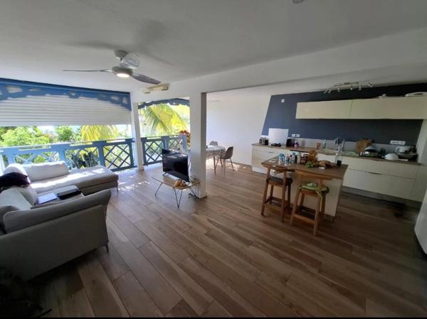 À LOUER – Maison mitoyenne T5 – Quartier Les Hauts de Maniba – Case-Pilote