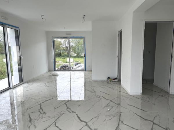 Maison neuve spacieuse, 5 chambres, garage et jardin , Kervignac