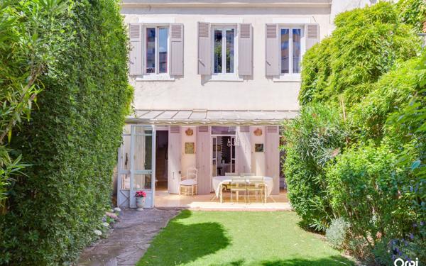 Maison à vendre    4 pièces •  Marseille 8