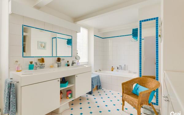 Maison à vendre    4 pièces •  Marseille 8