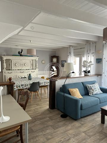 Maison de Village – Charme et Authenticité au Cœur de Locmariaquer