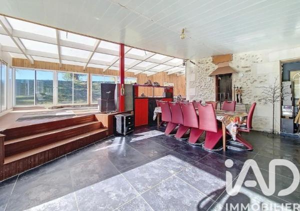 Maison à vendre 7 pièces 310 m² Rochecorbon