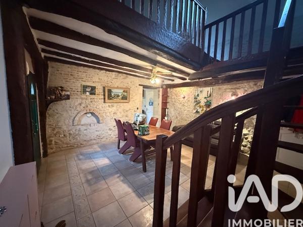 Maison à vendre 7 pièces 310 m² Rochecorbon