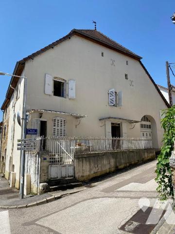 Une maison à usage d'habitation