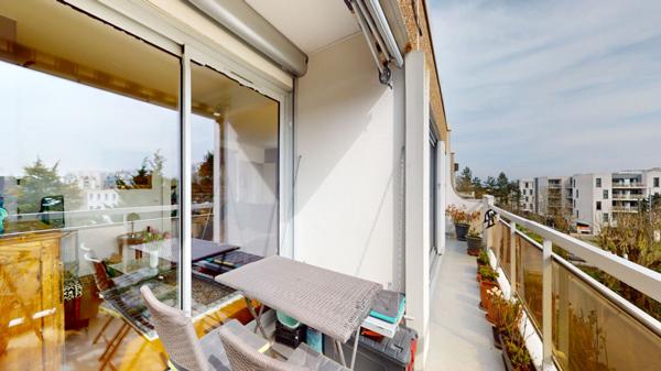 Appartement Caen 5 pièce(s)  dernier étage, garage double