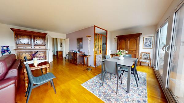 Appartement Caen 5 pièce(s)  dernier étage, garage double