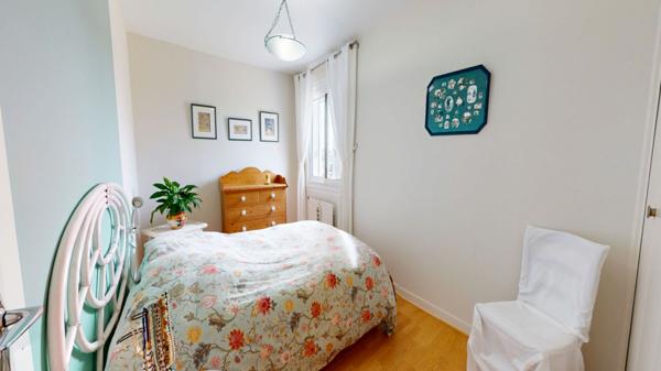 Appartement Caen 5 pièce(s)  dernier étage, garage double