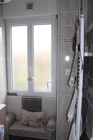 À louer, appartement de 77 m², 3 pièces à VESOUL (70000).