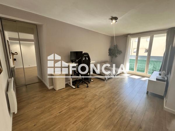 Location Appartement 4 pièces 71.4 m² - 358 CHEMIN DU LITTORAL Marseille 13015
