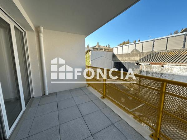 Location Appartement 3 pièces 65.81 m² - Port Saint Louis Du Rhone 13230