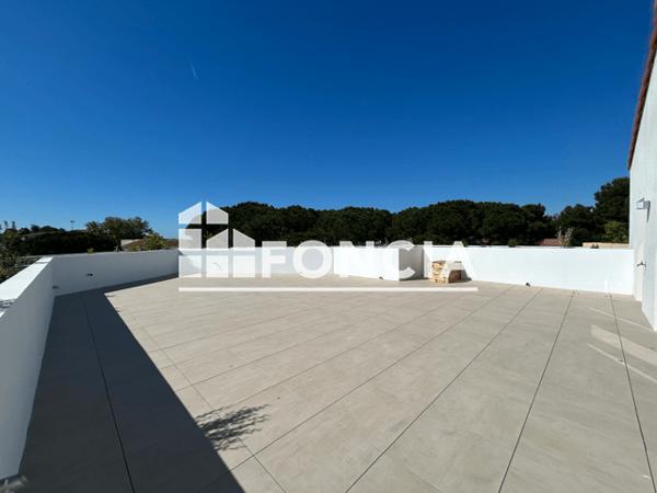Location Appartement 5 pièces 100.3 m² - Istres 13800