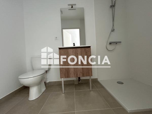 Location Appartement 5 pièces 100.3 m² - Istres 13800