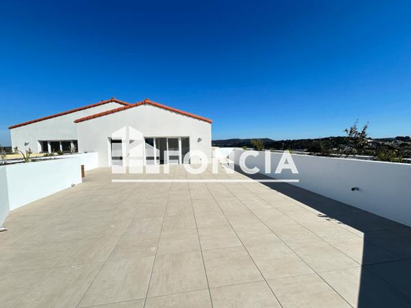 Location Appartement 5 pièces 100.3 m² - Istres 13800