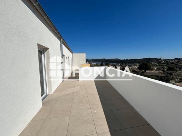 Location Appartement 5 pièces 100.3 m² - Istres 13800