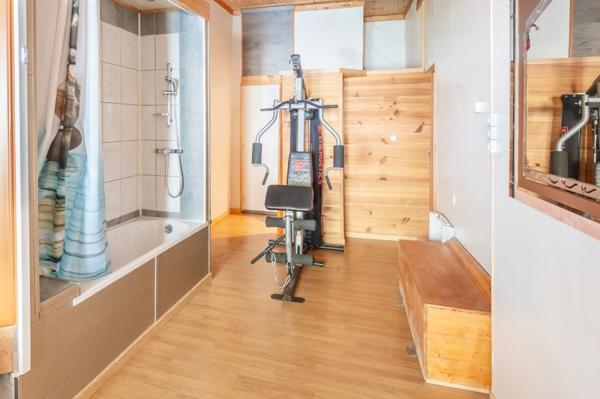 73460 - GRESY-SUR-ISERE - MAISON FAMILIALE - SPACIEUSE - JARDIN
