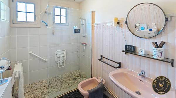 Cintegabelle - au coeur du village, maison de plain-pied 119,70 m², 4 chambres, terrain 2 354 m²