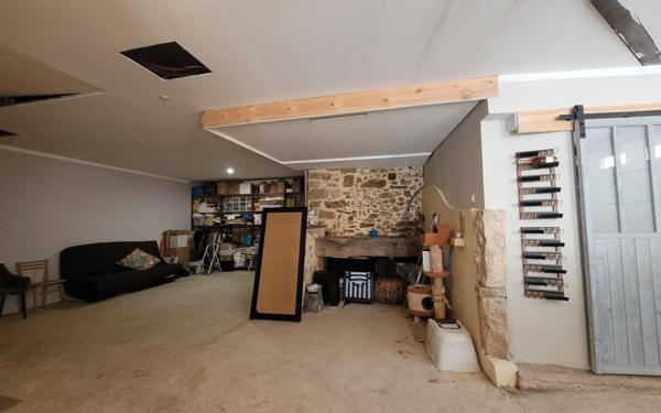 Maison à vendre    4 pièces •  Saint-André-de-Roquelongue