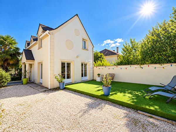 Maison Conflans Sainte Honorine 7 pièce(s) 120 m2 399 000 € **  - Référence  8450