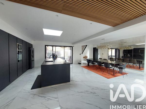 Maison à vendre 7 pièces 156 m² La Chapelle-sur-Erdre