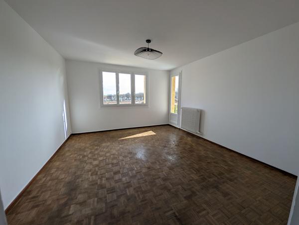 À louer ? Appartement T3 traversant avec balcon ? Quartier Janval