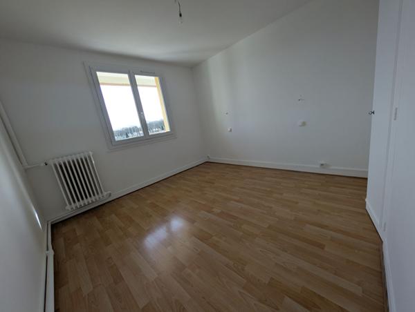 À louer ? Appartement T3 traversant avec balcon ? Quartier Janval