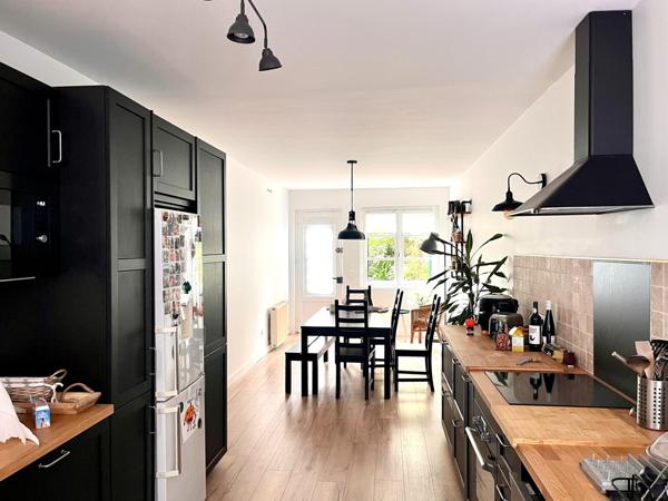 Rare cachet de l'ancien et grand terrain