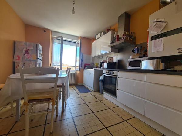 Location Appartement 3 pièces 75.89 m² - Charmes 88130