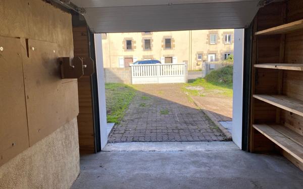 Maison à vendre    7 pièces •  Theix