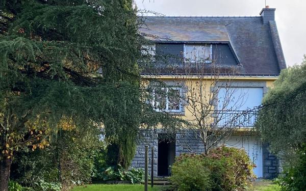 Maison à vendre    7 pièces •  Theix