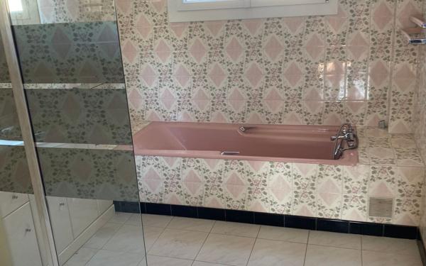 Maison à vendre    7 pièces •  Theix