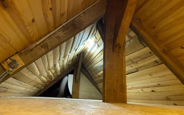 Maison à vendre    7 pièces •  Theix