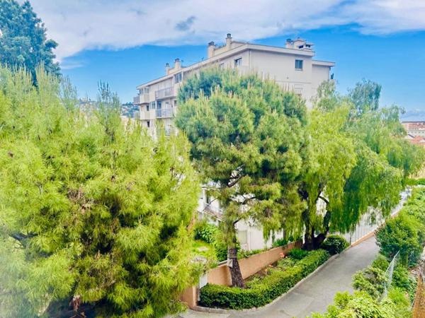 Appartement Nice 2 pièces 50 m2 vue dégagée