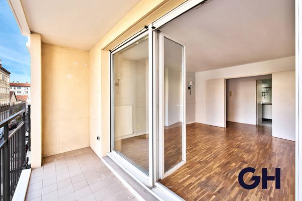Appartement Villeurbanne 3 pièces avec balcon et garage