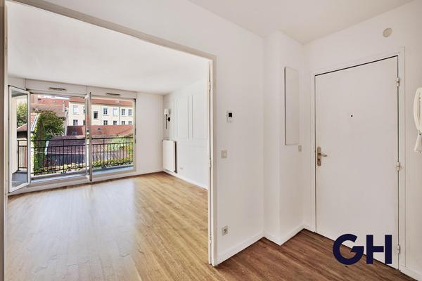 Appartement Villeurbanne 3 pièces avec balcon et garage
