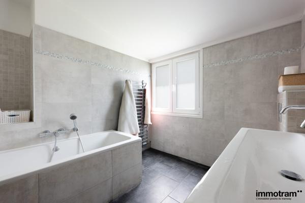Vente Maison 115m 2 - 4 chambre(s) - Roubaix, Roubaix Eurotéléport • Réf. VM29323