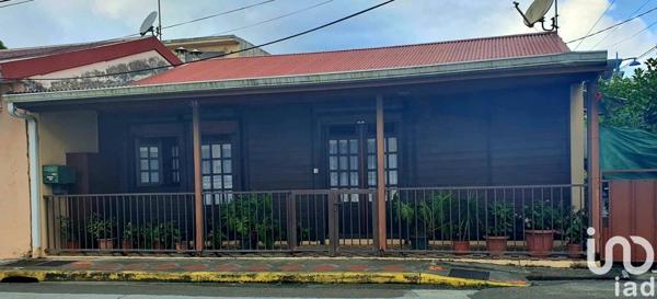 Maison 4 pièces de 65 m² à Sainte-Luce (97228)