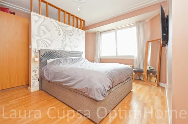 BOURG LA REINE - 6P - 141,18 M² - PROCHE CENTRE VILLE - DERNIER ETAGE - TERRASSE 130 M² ENV. - CAVE - PARKING