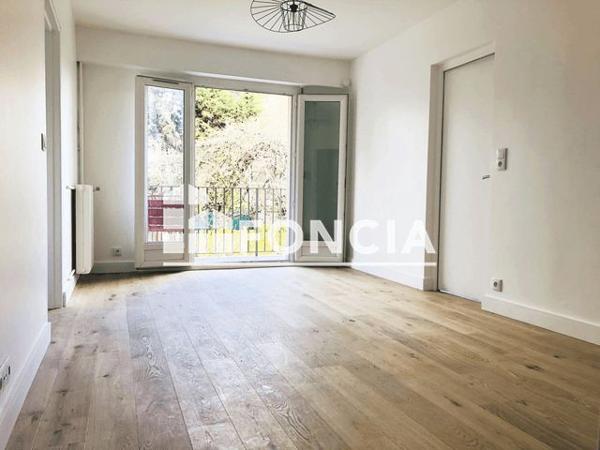 Location Appartement 2 pièces 43.02 m² - 13 AVENUE DU MARECHAL FOCH Bagneux 92220
