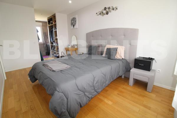 Maison familiale de 2019 à proximité de la vallée de la brosse