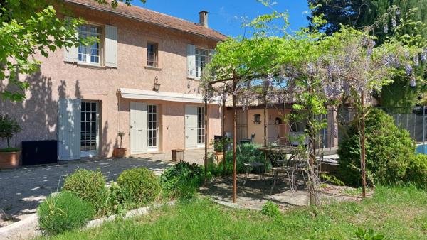 Entre Alpilles et Luberon, Mas 4 chambres prêt à vivre