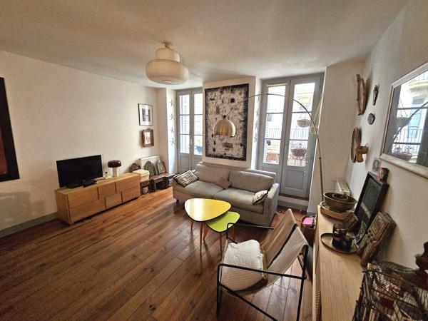 BORDEAUX SAINT MICHEL : MAISON INDIVIDUELLE T4