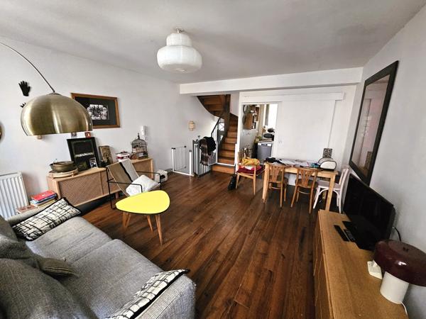 BORDEAUX SAINT MICHEL : MAISON INDIVIDUELLE T4