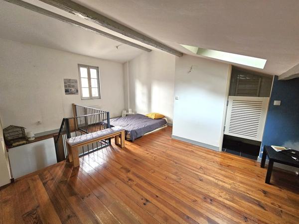 BORDEAUX SAINT MICHEL : MAISON INDIVIDUELLE T4