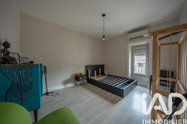 Immeuble à vendre 182,75 m² Vallon-Pont-d'Arc