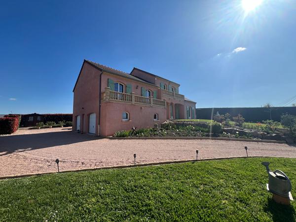 Maison 7 pièces 145.88 m2