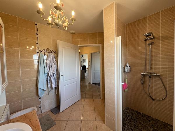 Maison 7 pièces 145.88 m2