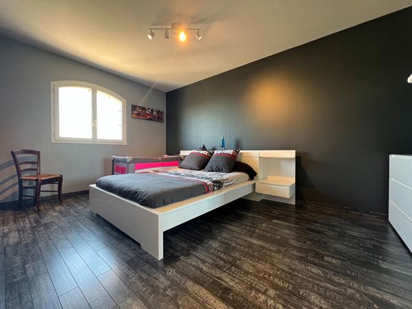 Maison 7 pièces 145.88 m2