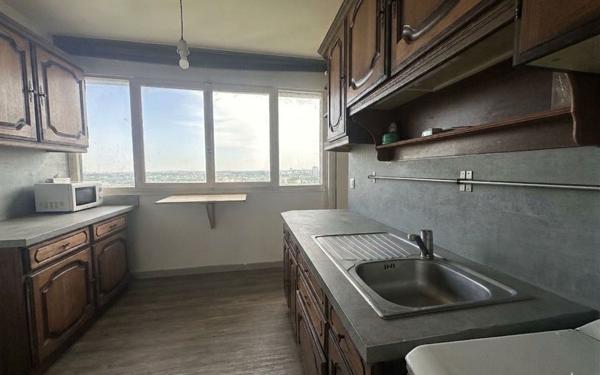 Appartement à vendre    3 pièces • 60 m2 Grigny