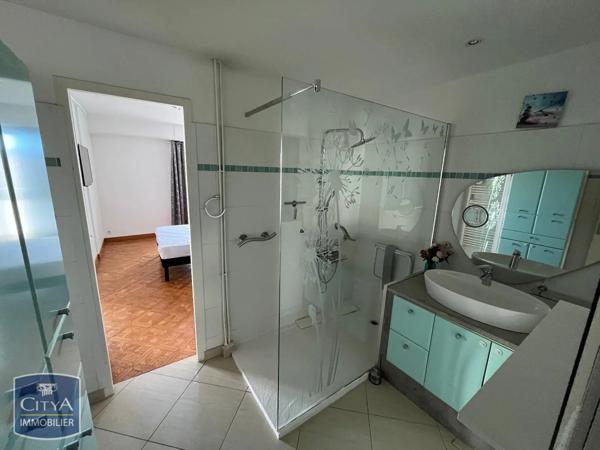 Appartement à louer 3 pièces 83.92m² Marseille (13005)