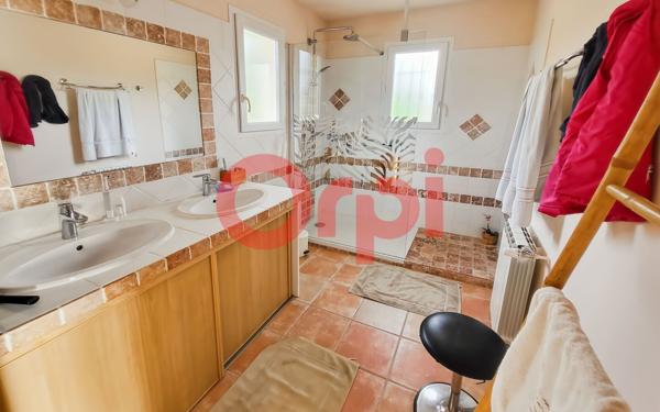 Maison à vendre    5 pièces • 149 m2 Lambesc